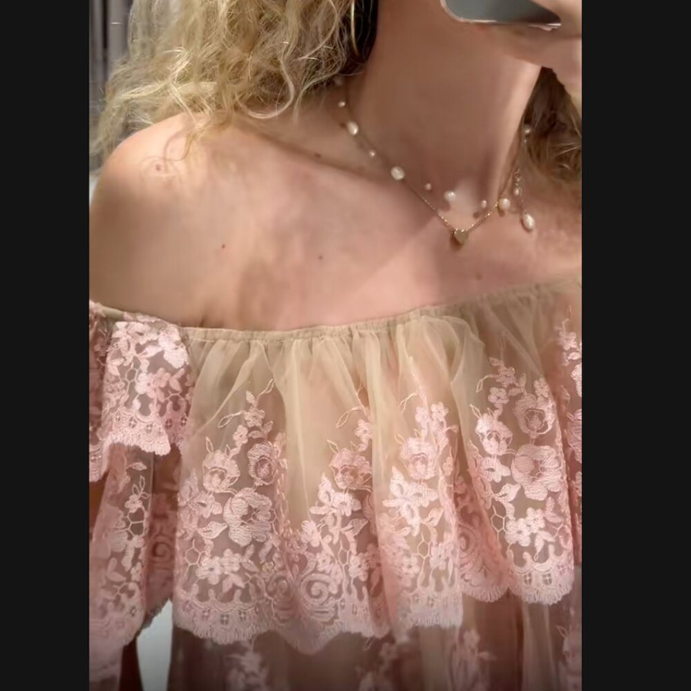 Zara Embroidered Ruffle Top NWT - Picture 4 of 15